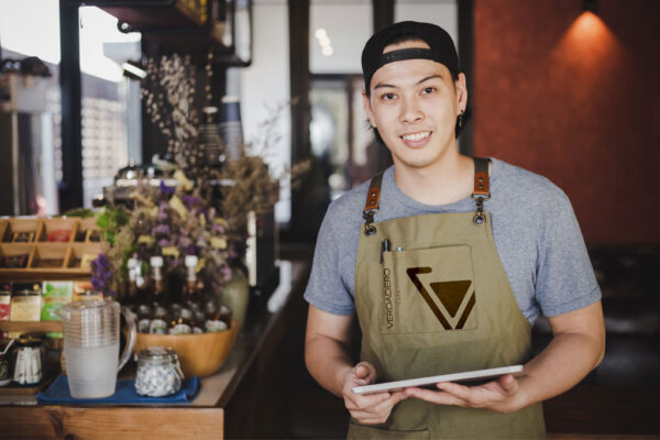 verdadero-cafe-uniforme-hosteleria-1 verdadero-cafe-uniforme-hosteleria-1